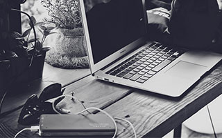 湖人老将广东联手训练，备战季后赛