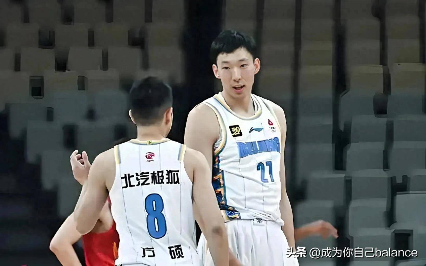 开云体育入口-北京男篮对阵大连队，全队备战意志坚定(北京男篮对阵大连队,全队备战意志坚定不移)