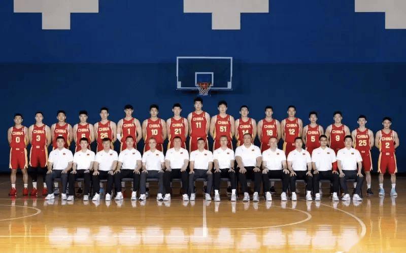 中国男篮84-76荷兰男篮，余嘉豪16+10，胡明轩13分的简单介绍